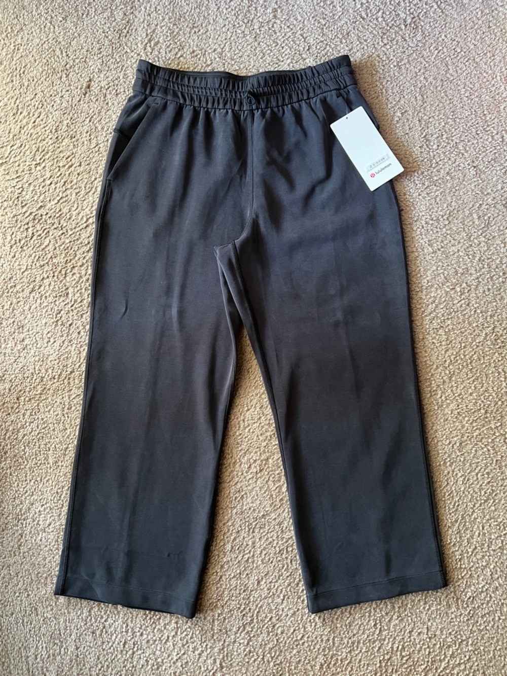 NWT Lululemon Softstreme HR Straight Leg Crop Pants - Black Sz 8 - Picture 1 of 10